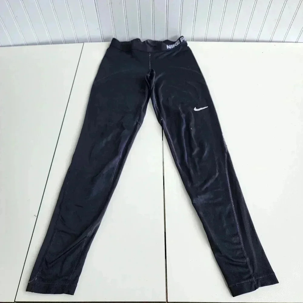 Nike Women's Pro Leggings Dri-Fit High-Rise Crop Athletic Leggings Black Sz S